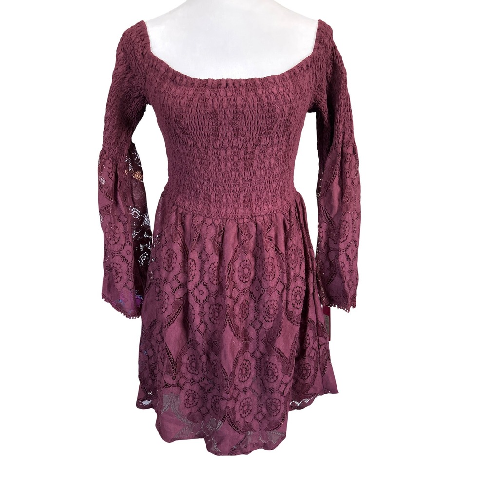 Xhilaration Lace Top‎ Women Plum Smocked Off Shoulder Bell Sleeve M